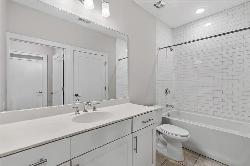 Terrace-level bathroom