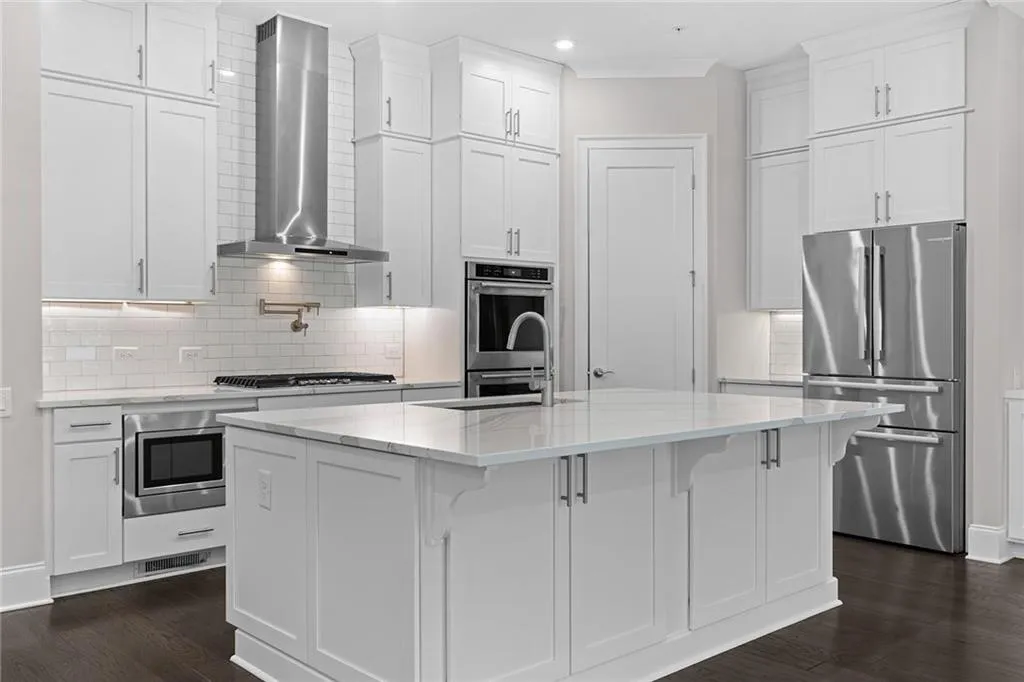 4013 Eamont Lane, Sandy Springs, Georgia 30328, 3 Bedrooms Bedrooms, ,3 BathroomsBathrooms,Residential,Sold,4013 Eamont Lane,7335629