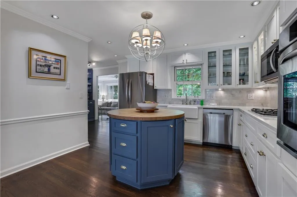 6760 Wright Road, Sandy Springs, Georgia 30328, 4 Bedrooms Bedrooms, ,2 BathroomsBathrooms,Residential,Sold,6760 Wright Road,7416813