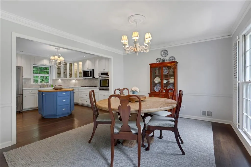 6760 Wright Road, Sandy Springs, Georgia 30328, 4 Bedrooms Bedrooms, ,2 BathroomsBathrooms,Residential,Sold,6760 Wright Road,7416813