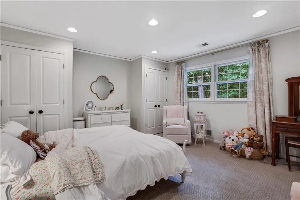 6760 Wright Road, Sandy Springs, Georgia 30328, 4 Bedrooms Bedrooms, ,2 BathroomsBathrooms,Residential,Sold,6760 Wright Road,7416813