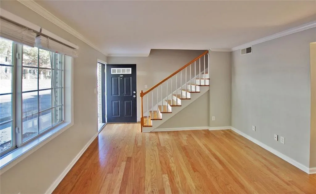 6940 Roswell Road Unit 13f, Sandy Springs, Georgia 30328, 2 Bedrooms Bedrooms, ,1 BathroomBathrooms,Residential,Sold,6940 Roswell Road Unit 13f,5772493