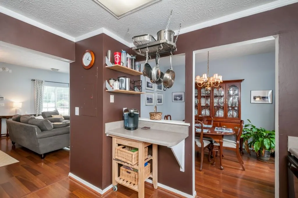 807 Wedgewood Way Unit 807, Atlanta, Georgia 30350, 3 Bedrooms Bedrooms, ,2 BathroomsBathrooms,Residential,Sold,807 Wedgewood Way Unit 807,5851243