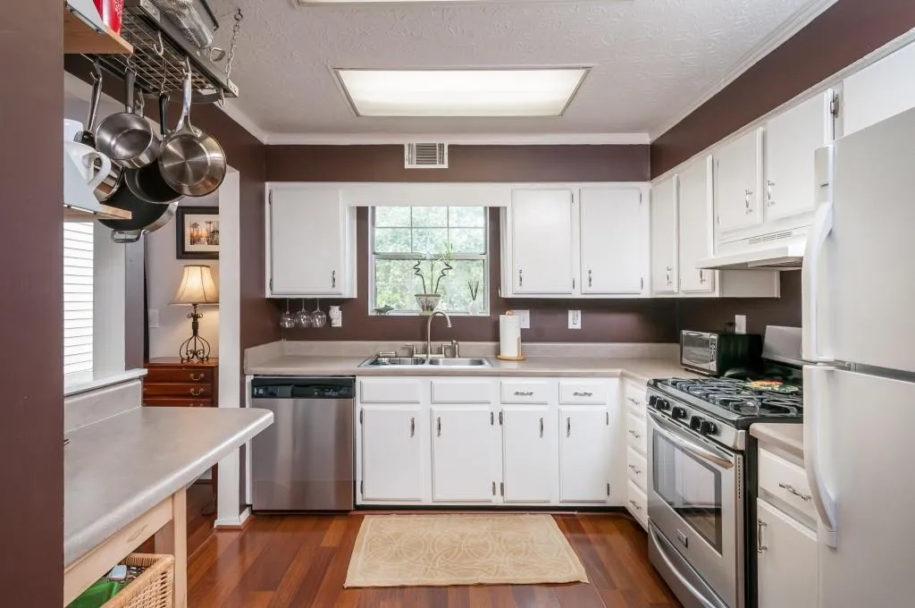 807 Wedgewood Way Unit 807, Atlanta, Georgia 30350, 3 Bedrooms Bedrooms, ,2 BathroomsBathrooms,Residential,Sold,807 Wedgewood Way Unit 807,5851243