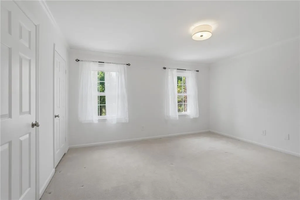 5211 Glenridge Drive, Atlanta, Georgia 30342, 4 Bedrooms Bedrooms, ,3 BathroomsBathrooms,Residential,For Sale,5211 Glenridge Drive,7757796