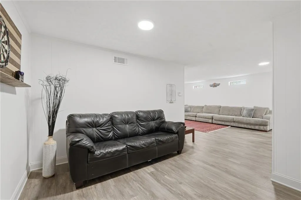 5211 Glenridge Drive, Atlanta, Georgia 30342, 4 Bedrooms Bedrooms, ,3 BathroomsBathrooms,Residential,For Sale,5211 Glenridge Drive,7757796