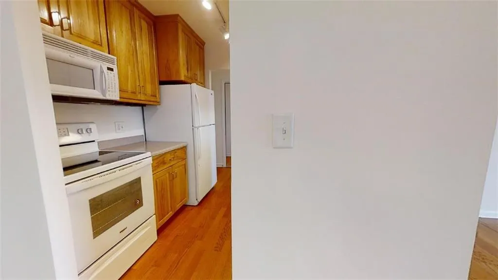 300 Johnson Ferry Road Ne Unit B611, Atlanta, Georgia 30328, 1 Bedroom Bedrooms, ,1 BathroomBathrooms,Residential,Sold,300 Johnson Ferry Road Ne Unit B611,7070474 300 Johnson Ferry Road Ne Unit B611, Atlanta, Georgia 30328, 1 Bedroom Bedrooms, ,1 BathroomBathrooms,Residential,Sold,300 Johnson Ferry Road Ne Unit B611,7070474