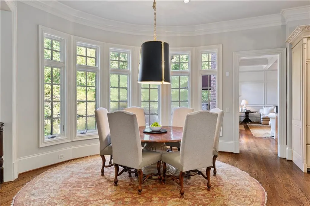 4755 Riverview Road, Atlanta, Georgia 30327, 6 Bedrooms Bedrooms, ,6 BathroomsBathrooms,Residential,Sold,4755 Riverview Road,7505985