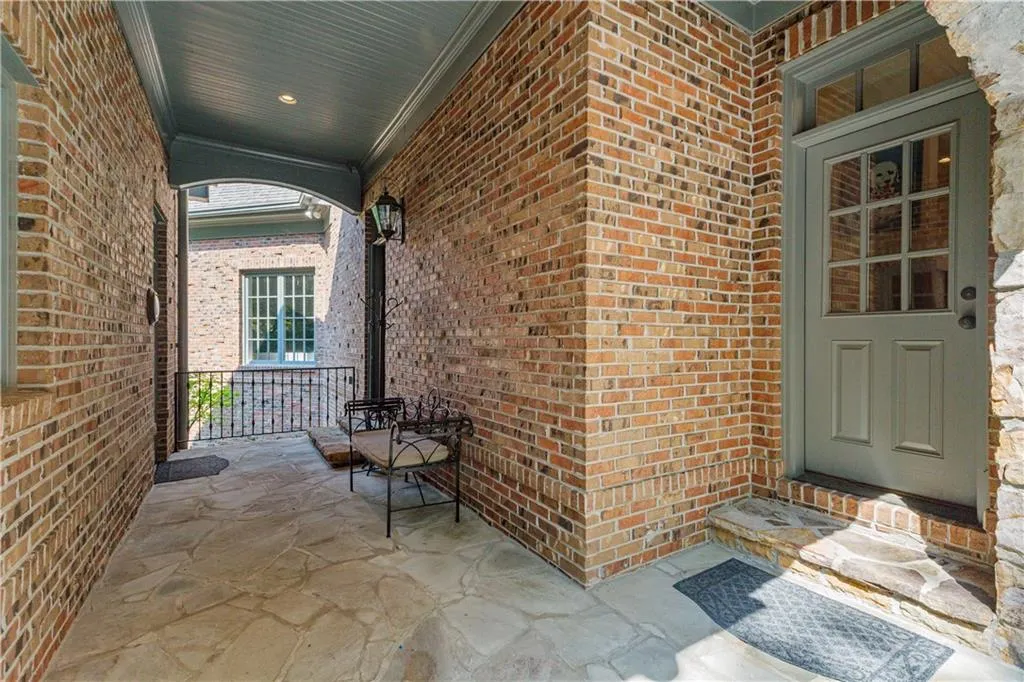 4755 Riverview Road, Atlanta, Georgia 30327, 6 Bedrooms Bedrooms, ,6 BathroomsBathrooms,Residential,Sold,4755 Riverview Road,7505985