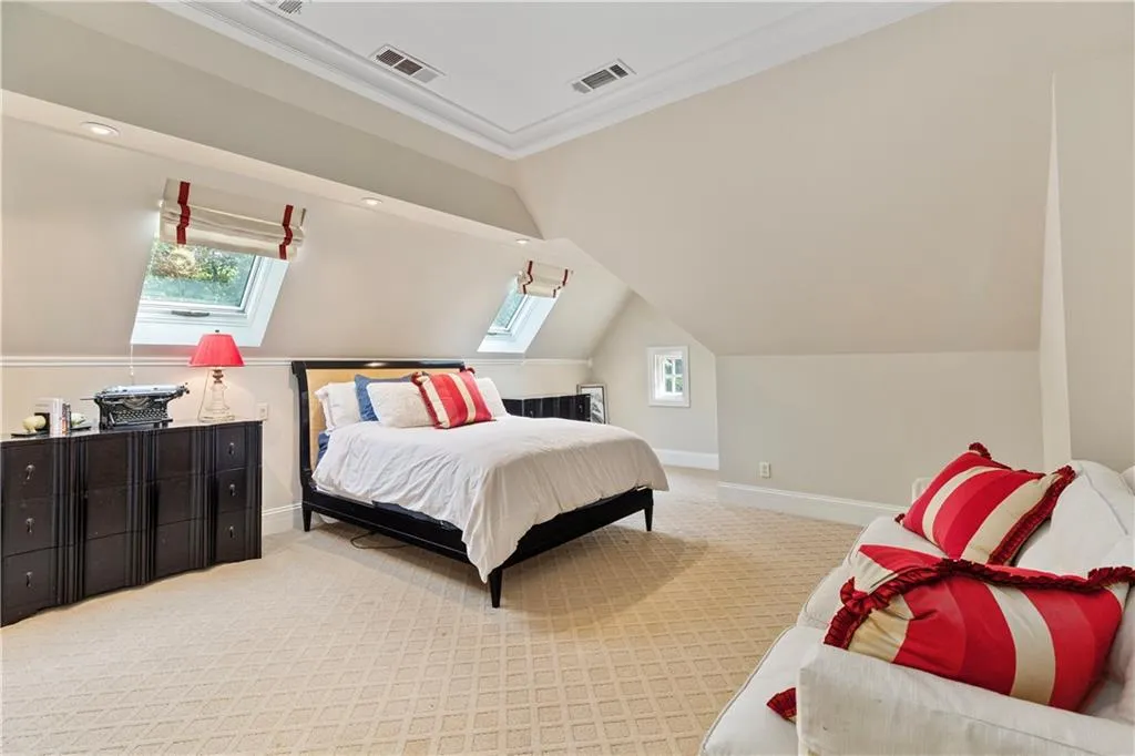 4755 Riverview Road, Atlanta, Georgia 30327, 6 Bedrooms Bedrooms, ,6 BathroomsBathrooms,Residential,Sold,4755 Riverview Road,7505985