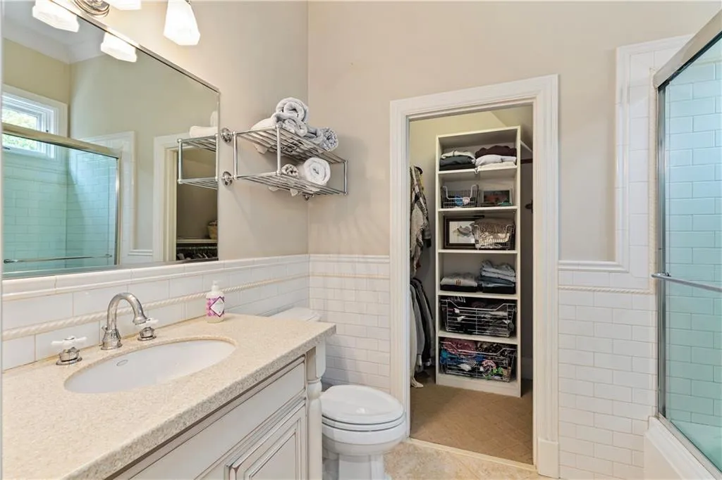 4755 Riverview Road, Atlanta, Georgia 30327, 6 Bedrooms Bedrooms, ,6 BathroomsBathrooms,Residential,Sold,4755 Riverview Road,7505985