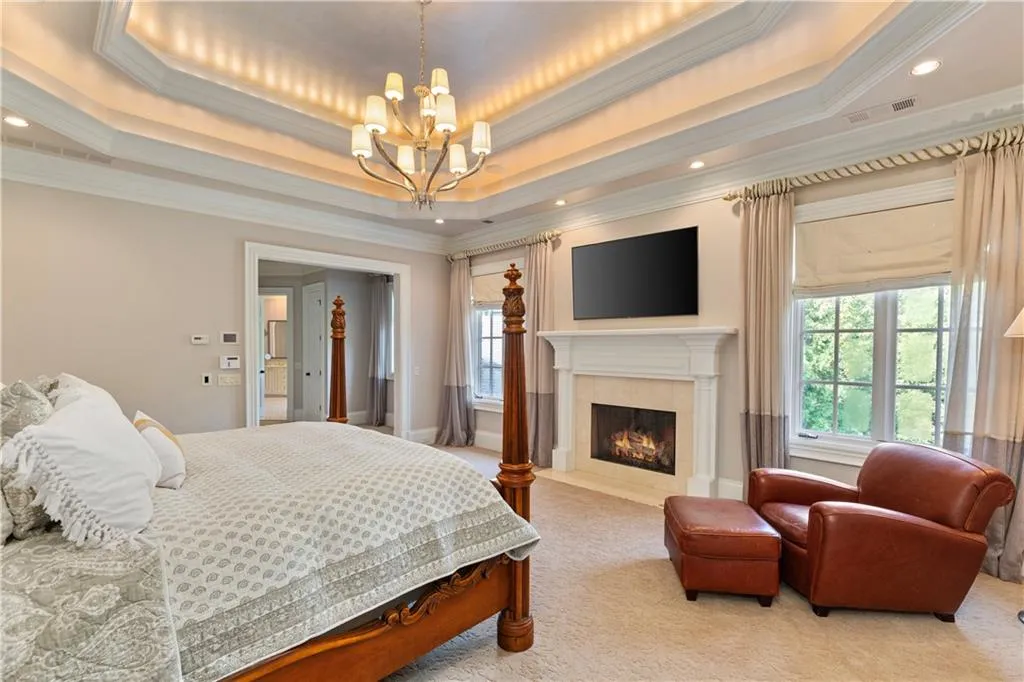 4755 Riverview Road, Atlanta, Georgia 30327, 6 Bedrooms Bedrooms, ,6 BathroomsBathrooms,Residential,Sold,4755 Riverview Road,7505985