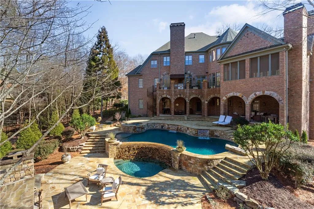 4755 Riverview Road, Atlanta, Georgia 30327, 6 Bedrooms Bedrooms, ,6 BathroomsBathrooms,Residential,Sold,4755 Riverview Road,7505985