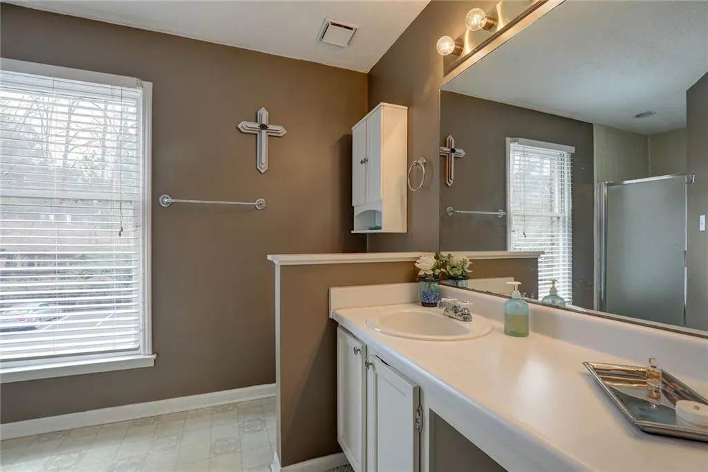 1103 Garden Court, Sandy Springs, Georgia 30328, 2 Bedrooms Bedrooms, ,2 BathroomsBathrooms,Residential,Sold,1103 Garden Court,6685374