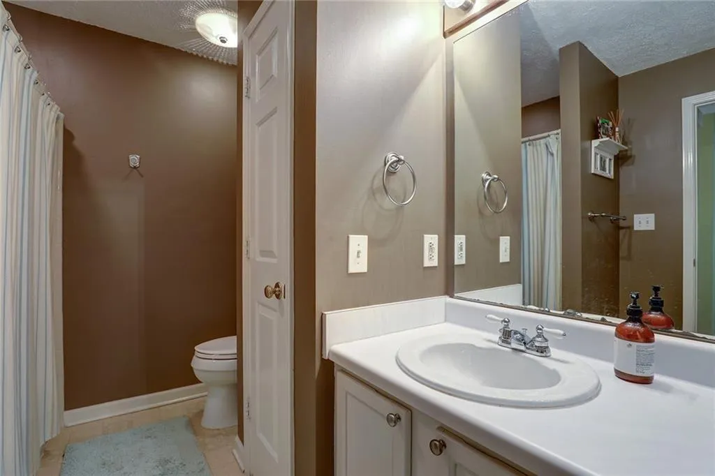 1103 Garden Court, Sandy Springs, Georgia 30328, 2 Bedrooms Bedrooms, ,2 BathroomsBathrooms,Residential,Sold,1103 Garden Court,6685374