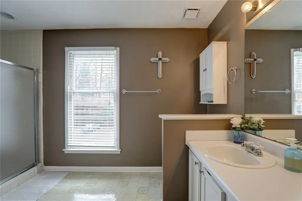 1103 Garden Court, Sandy Springs, Georgia 30328, 2 Bedrooms Bedrooms, ,2 BathroomsBathrooms,Residential,Sold,1103 Garden Court,6685374