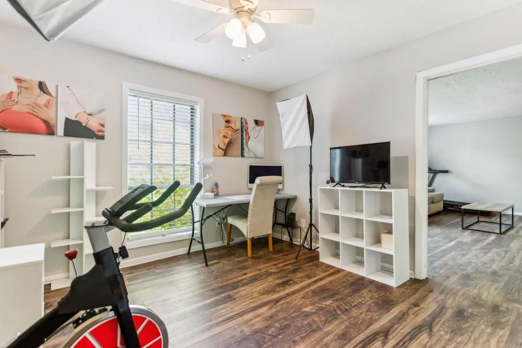 6851 Roswell Road Unit D-31, Sandy Springs, Georgia 30328, 2 Bedrooms Bedrooms, ,2 BathroomsBathrooms,Residential,Sold,6851 Roswell Road Unit D-31,7238036