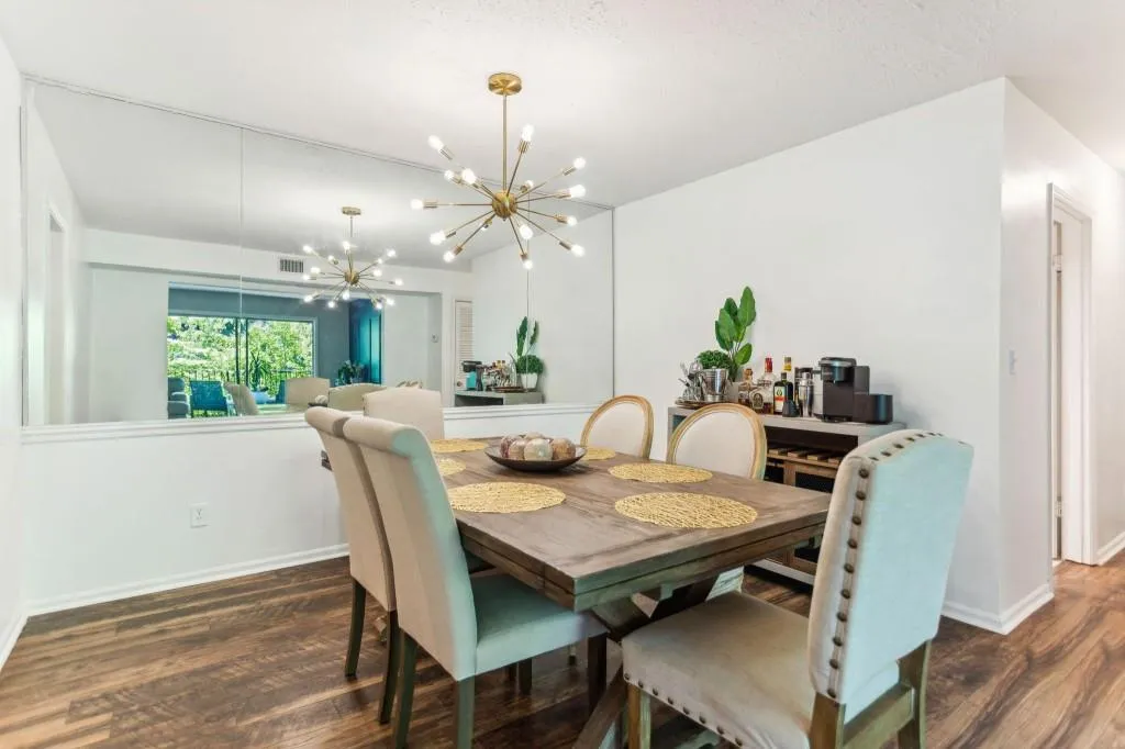 6851 Roswell Road Unit D-31, Sandy Springs, Georgia 30328, 2 Bedrooms Bedrooms, ,2 BathroomsBathrooms,Residential,Sold,6851 Roswell Road Unit D-31,7238036