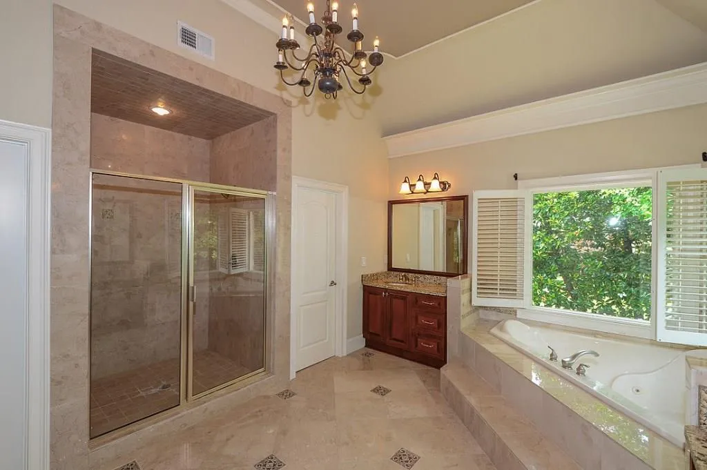 920 Dunwoody Club Drive, Sandy Springs, Georgia 30350, 6 Bedrooms Bedrooms, ,6 BathroomsBathrooms,Residential,Sold,920 Dunwoody Club Drive,5580920