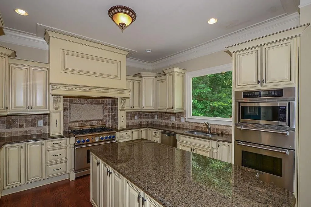 920 Dunwoody Club Drive, Sandy Springs, Georgia 30350, 6 Bedrooms Bedrooms, ,6 BathroomsBathrooms,Residential,Sold,920 Dunwoody Club Drive,5580920