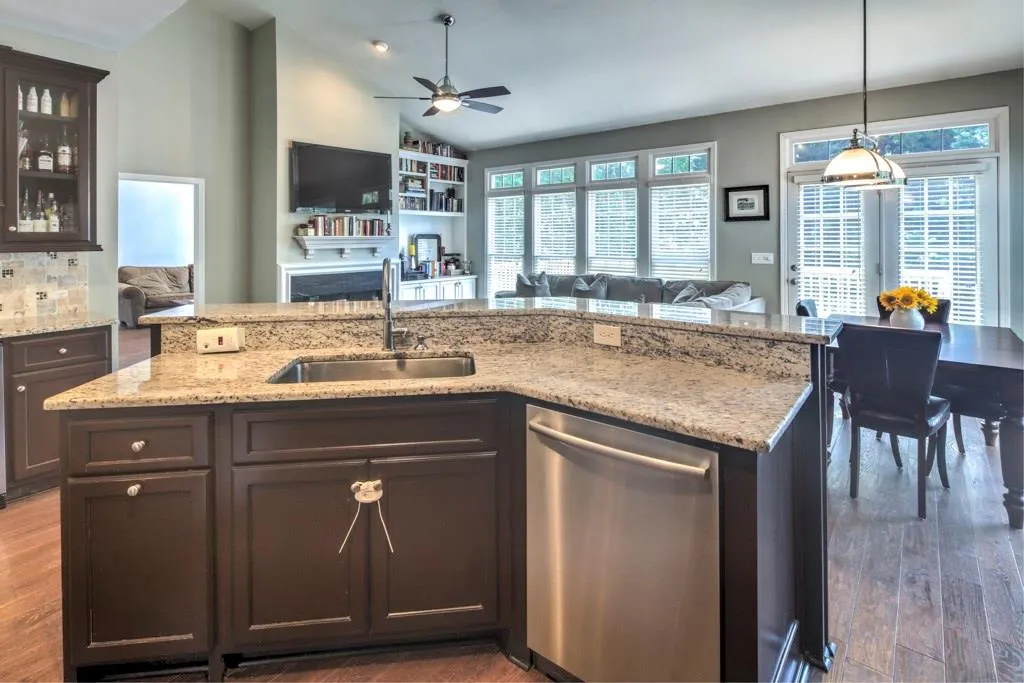 120 Smithdun Lane, Sandy Springs, Georgia 30350, 4 Bedrooms Bedrooms, ,3 BathroomsBathrooms,Residential,Sold,120 Smithdun Lane,5861702