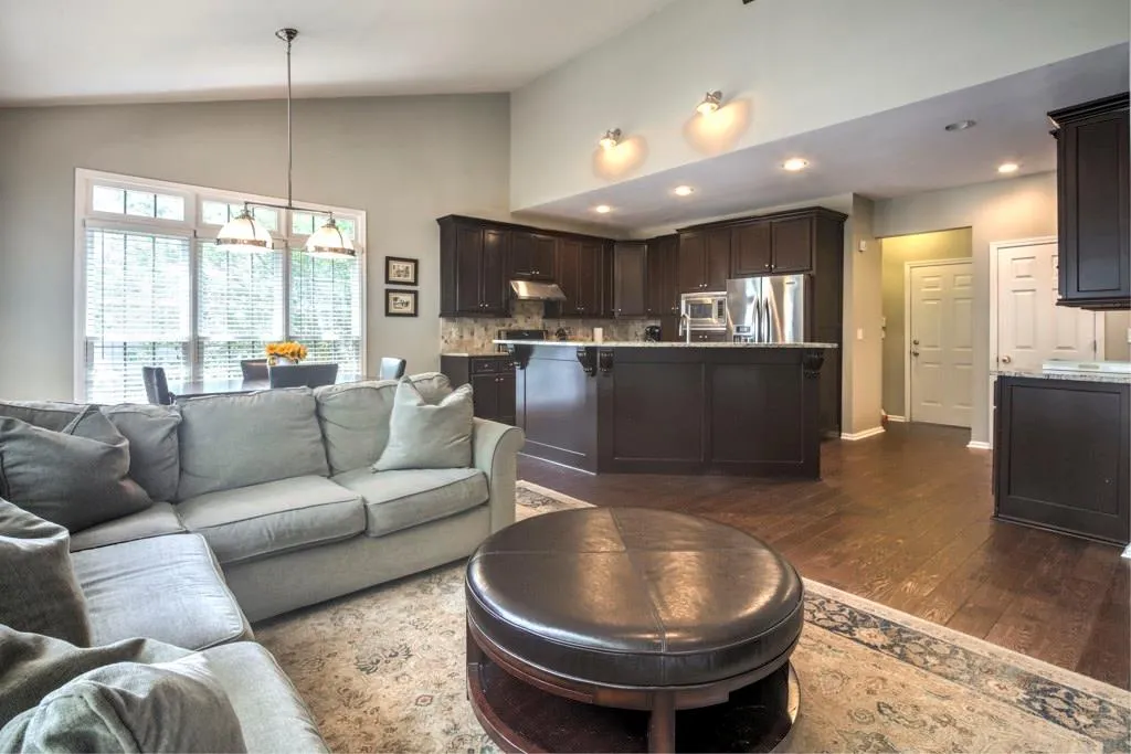 120 Smithdun Lane, Sandy Springs, Georgia 30350, 4 Bedrooms Bedrooms, ,3 BathroomsBathrooms,Residential,Sold,120 Smithdun Lane,5861702