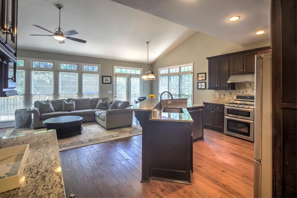 120 Smithdun Lane, Sandy Springs, Georgia 30350, 4 Bedrooms Bedrooms, ,3 BathroomsBathrooms,Residential,Sold,120 Smithdun Lane,5861702