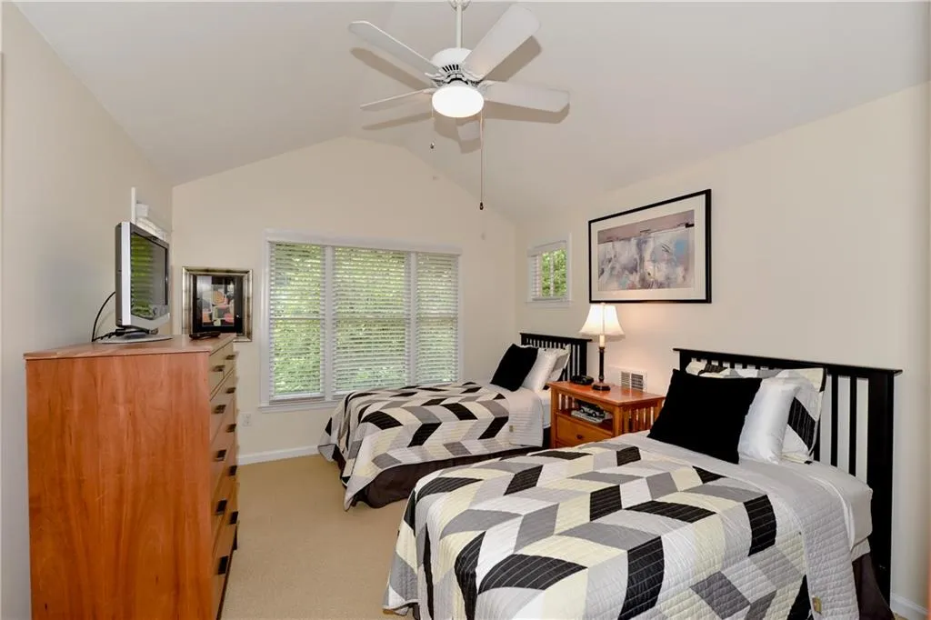 1185 Kingston Drive, Sandy Springs, Georgia 30342, 5 Bedrooms Bedrooms, ,6 BathroomsBathrooms,Residential,Sold,1185 Kingston Drive,6664386