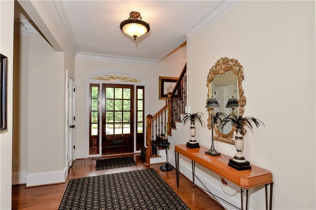 1185 Kingston Drive, Sandy Springs, Georgia 30342, 5 Bedrooms Bedrooms, ,6 BathroomsBathrooms,Residential,Sold,1185 Kingston Drive,6664386