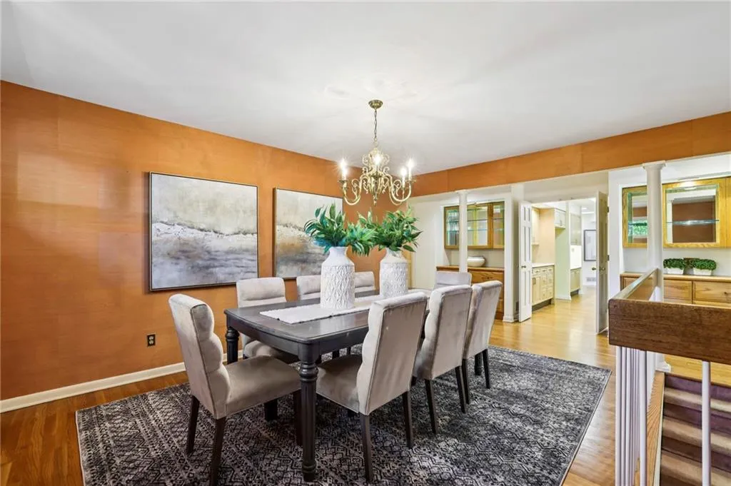 110 Stewart Drive, Atlanta, Georgia 30342, 3 Bedrooms Bedrooms, ,4 BathroomsBathrooms,Residential,Sold,110 Stewart Drive,7646739