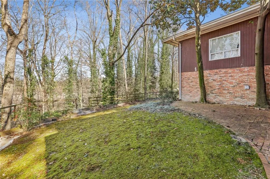 110 Stewart Drive, Atlanta, Georgia 30342, 3 Bedrooms Bedrooms, ,4 BathroomsBathrooms,Residential,Sold,110 Stewart Drive,7646739