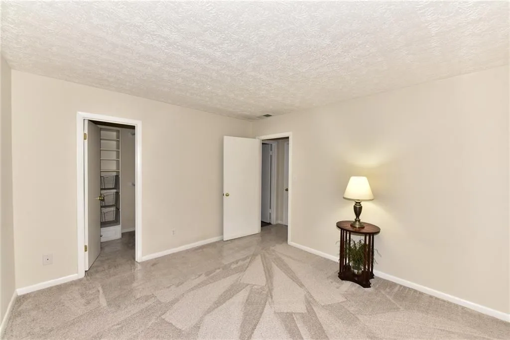 5155 Roswell Road Unit 5, Sandy Springs, Georgia 30342, 1 Bedroom Bedrooms, ,1 BathroomBathrooms,Residential,Sold,5155 Roswell Road Unit 5,5821294