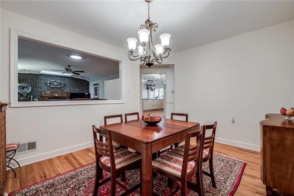 8140 Innsbruck Drive, Sandy Springs, Georgia 30350, 4 Bedrooms Bedrooms, ,4 BathroomsBathrooms,Residential,Sold,8140 Innsbruck Drive,7008332