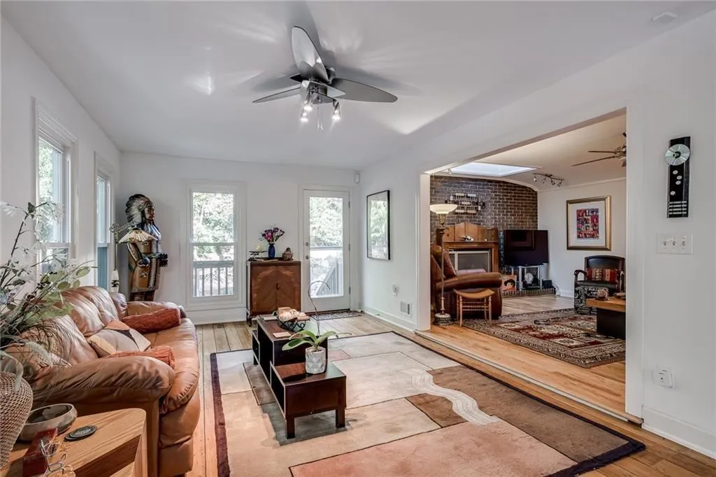 8140 Innsbruck Drive, Sandy Springs, Georgia 30350, 4 Bedrooms Bedrooms, ,4 BathroomsBathrooms,Residential,Sold,8140 Innsbruck Drive,7008332