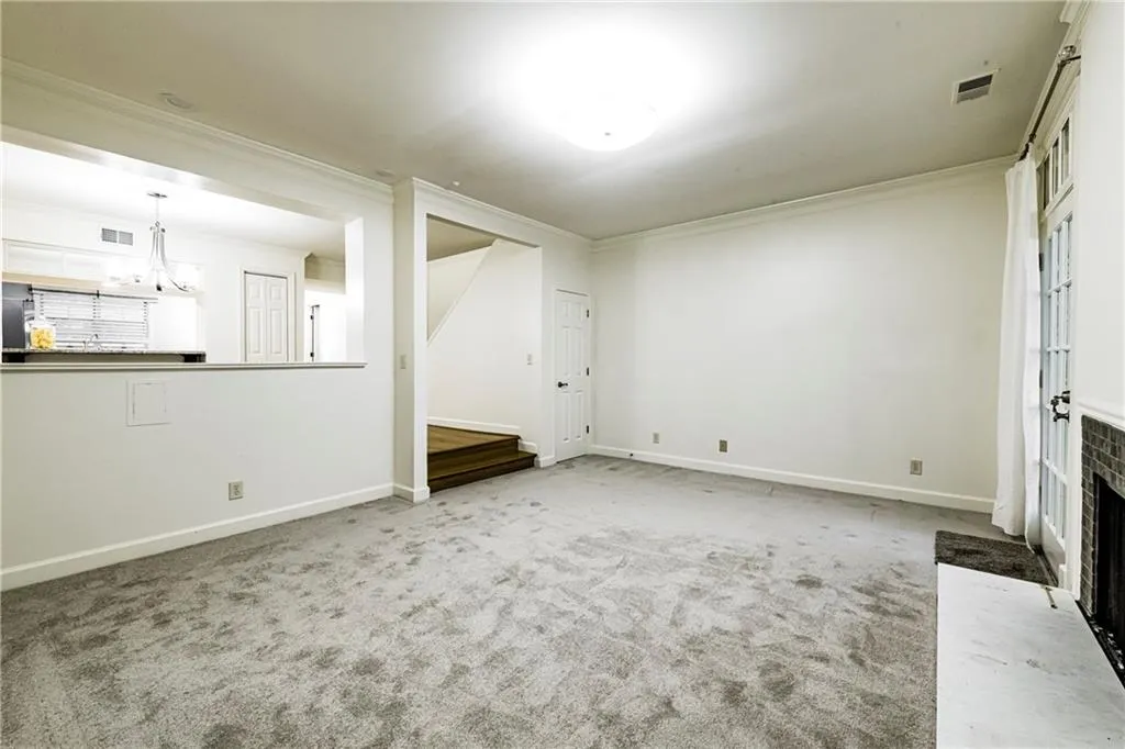 5630 Chemin De Vie, Atlanta, Georgia 30342, 2 Bedrooms Bedrooms, ,2 BathroomsBathrooms,Residential,Sold,5630 Chemin De Vie,6940548