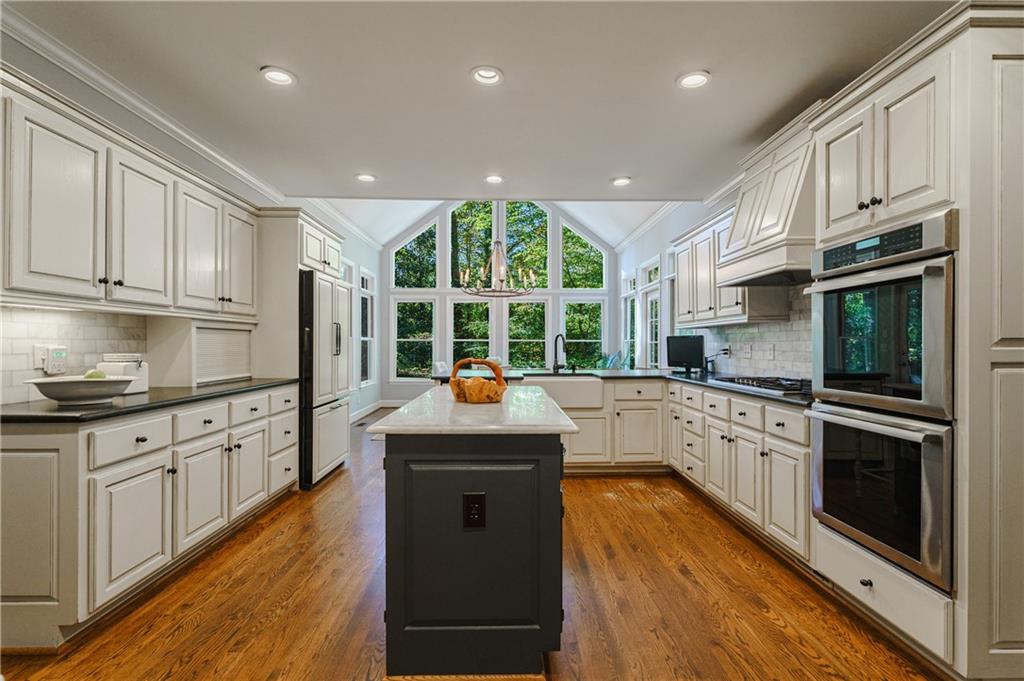 335 Fauna Court, Sandy Springs, Georgia 30350, 5 Bedrooms Bedrooms, ,4 BathroomsBathrooms,Residential,Sold,335 Fauna Court,7287938