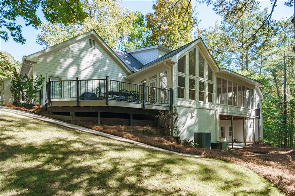 335 Fauna Court, Sandy Springs, Georgia 30350, 5 Bedrooms Bedrooms, ,4 BathroomsBathrooms,Residential,Sold,335 Fauna Court,7287938