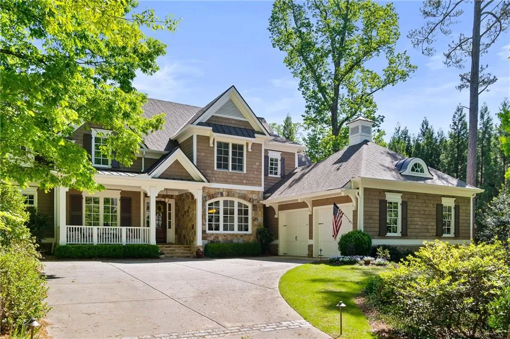 4745 Dudley Lane, Atlanta, Georgia 30327, 5 Bedrooms Bedrooms, ,4 BathroomsBathrooms,Residential,Sold,4745 Dudley Lane,7203168 4745 Dudley Lane, Atlanta, Georgia 30327, 5 Bedrooms Bedrooms, ,4 BathroomsBathrooms,Residential,Sold,4745 Dudley Lane,7203168