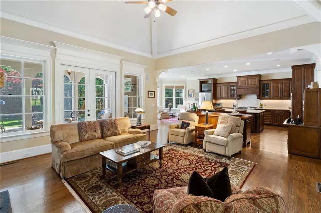 4745 Dudley Lane, Atlanta, Georgia 30327, 5 Bedrooms Bedrooms, ,4 BathroomsBathrooms,Residential,Sold,4745 Dudley Lane,7203168