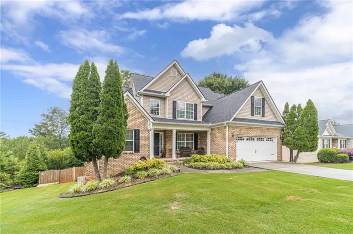 946 Golden Meadows Lane, Loganville, Georgia 30052