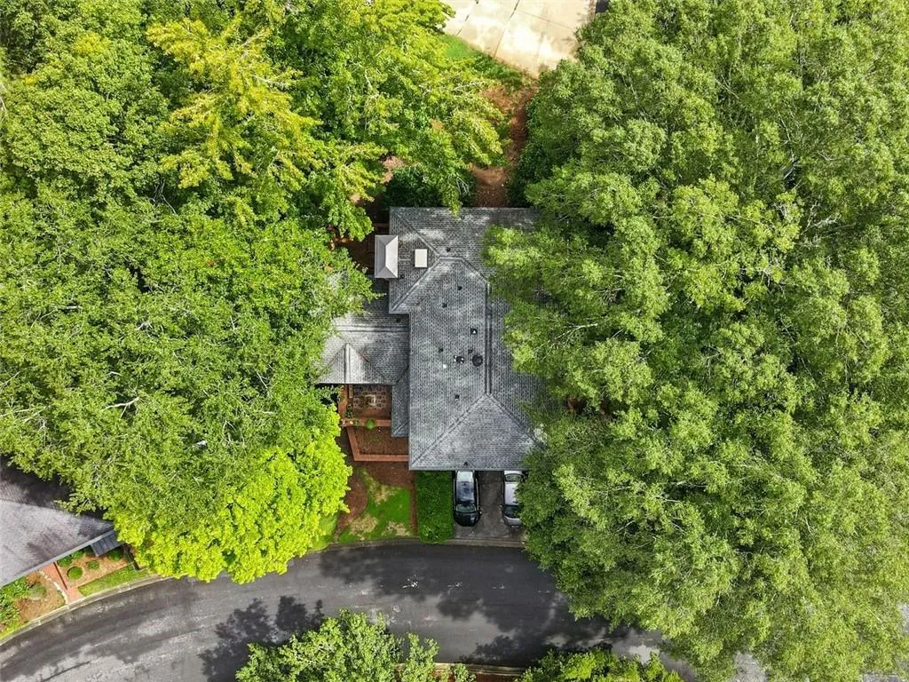 4411 Paces Battle Nw, Atlanta, Georgia 30327, 3 Bedrooms Bedrooms, ,3 BathroomsBathrooms,Residential,For Sale,4411 Paces Battle Nw,7636962