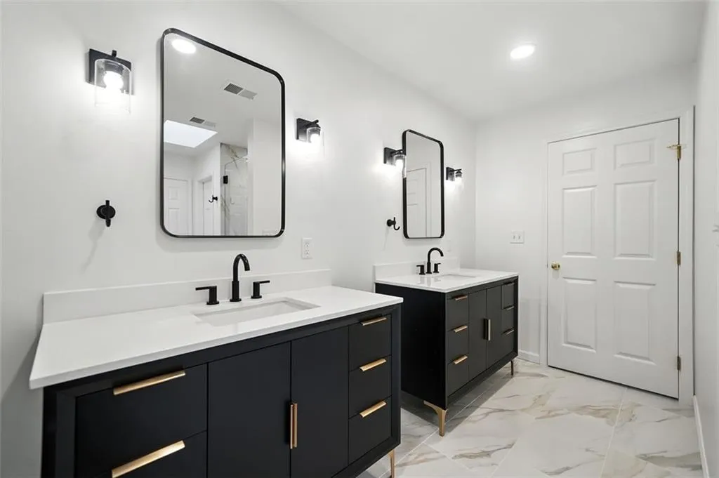 4411 Paces Battle Nw, Atlanta, Georgia 30327, 3 Bedrooms Bedrooms, ,3 BathroomsBathrooms,Residential,For Sale,4411 Paces Battle Nw,7636962