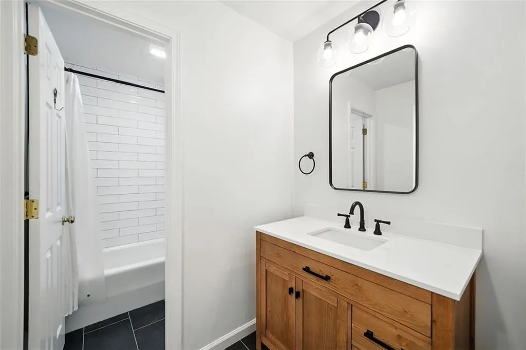 4411 Paces Battle Nw, Atlanta, Georgia 30327, 3 Bedrooms Bedrooms, ,3 BathroomsBathrooms,Residential,For Sale,4411 Paces Battle Nw,7636962