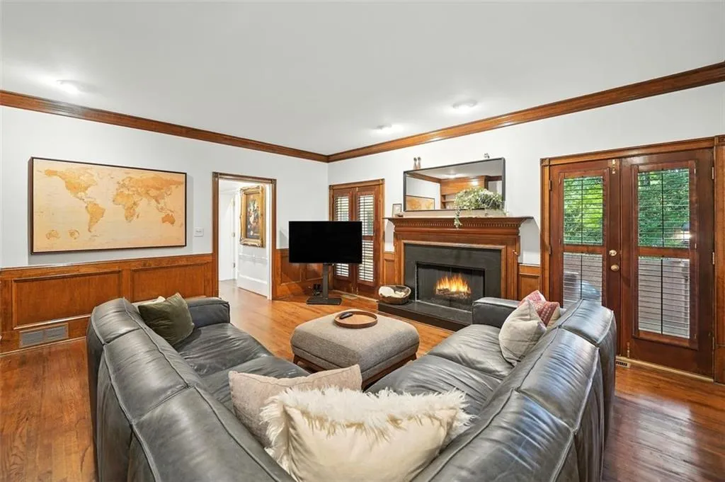 4411 Paces Battle Nw, Atlanta, Georgia 30327, 3 Bedrooms Bedrooms, ,3 BathroomsBathrooms,Residential,For Sale,4411 Paces Battle Nw,7636962