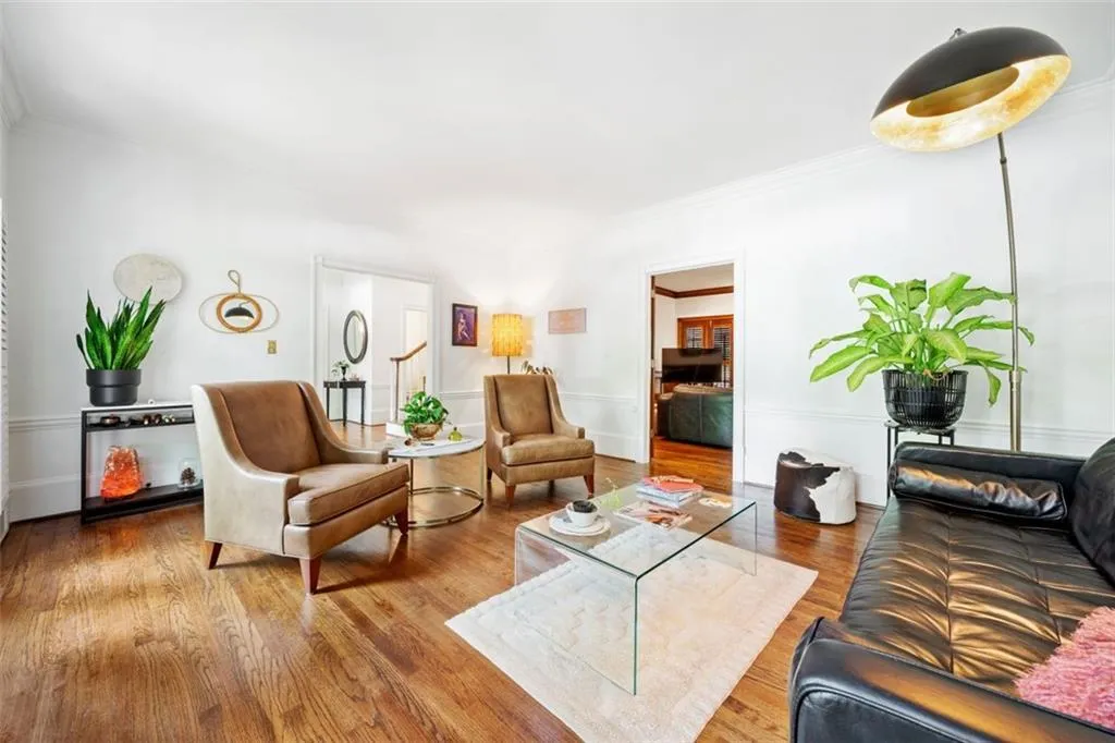 4411 Paces Battle Nw, Atlanta, Georgia 30327, 3 Bedrooms Bedrooms, ,3 BathroomsBathrooms,Residential,For Sale,4411 Paces Battle Nw,7636962