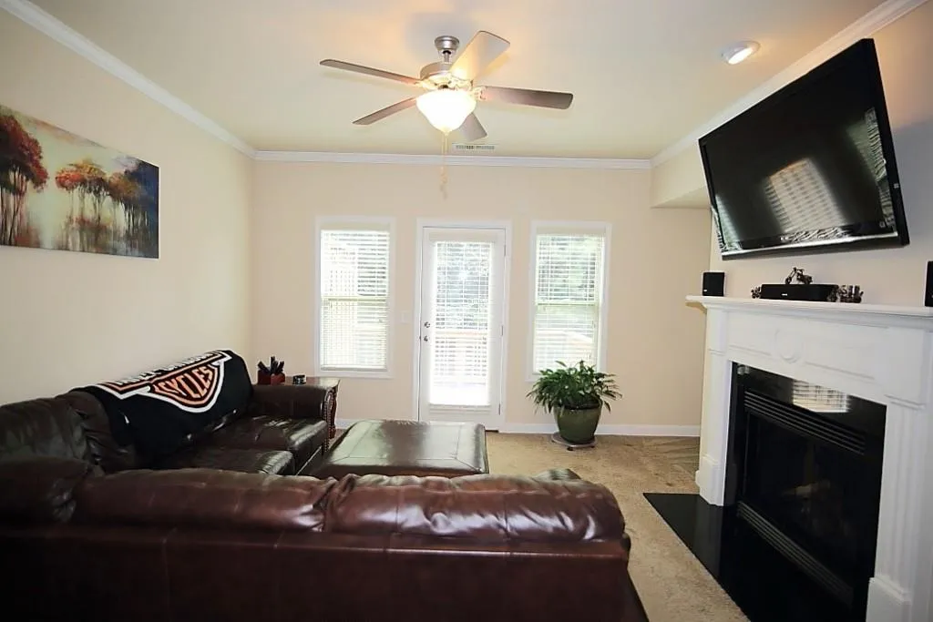 7335 Highland Bluff, Sandy Springs, Georgia 30328, 3 Bedrooms Bedrooms, ,3 BathroomsBathrooms,Residential,Sold,7335 Highland Bluff,6056698