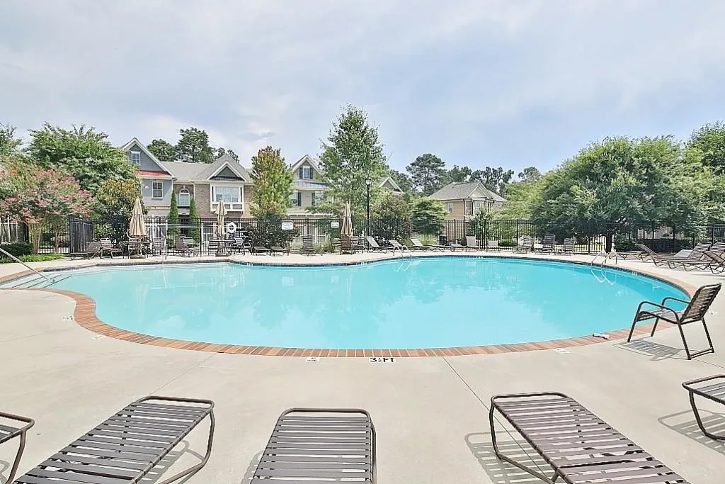 7335 Highland Bluff, Sandy Springs, Georgia 30328, 3 Bedrooms Bedrooms, ,3 BathroomsBathrooms,Residential,Sold,7335 Highland Bluff,6056698