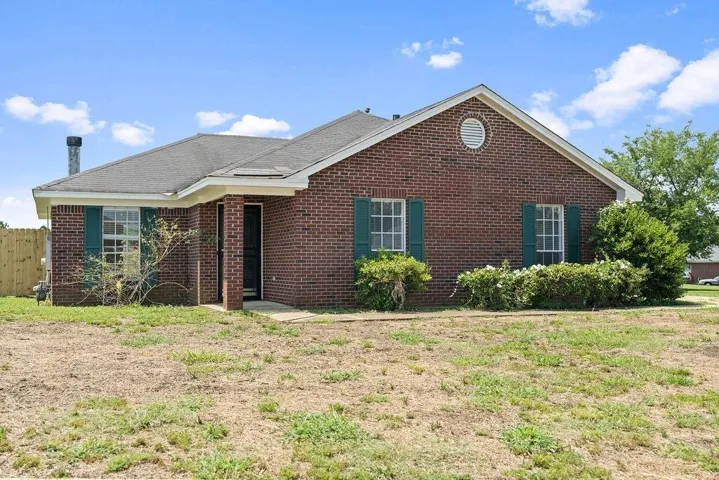 6001 Paigefield Court, Montgomery, Alabama 36116