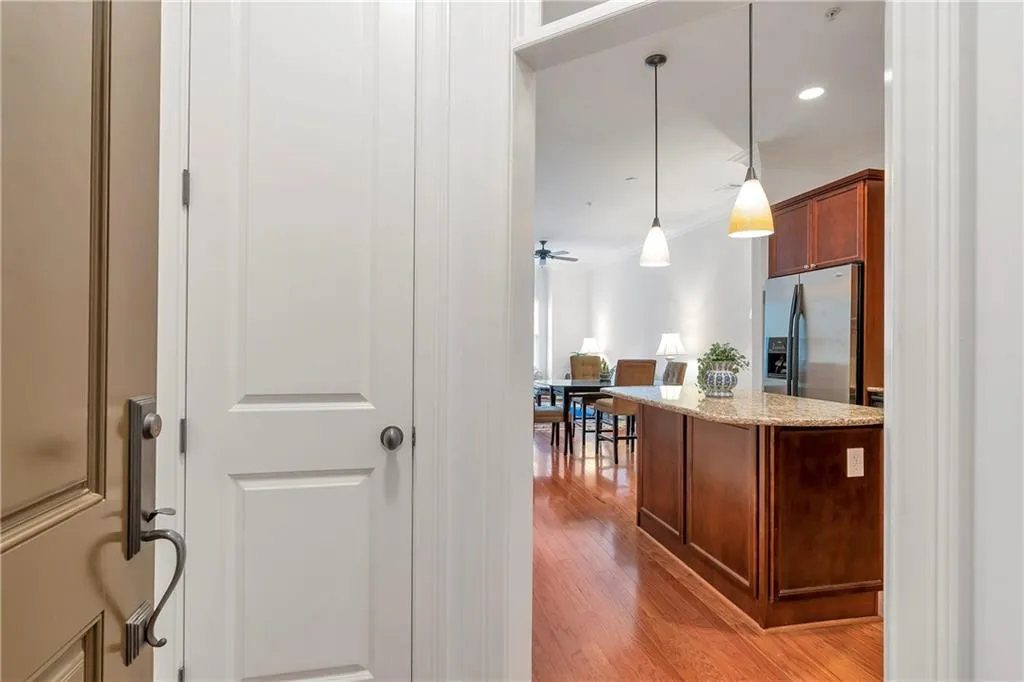 3635 E Paces Circle Ne Unit 1109, Atlanta, Georgia 30326, 1 Bedroom Bedrooms, 0 ,1 BathroomBathrooms,Residential,For Sale,3635 E Paces Circle Ne Unit 1109,7707046