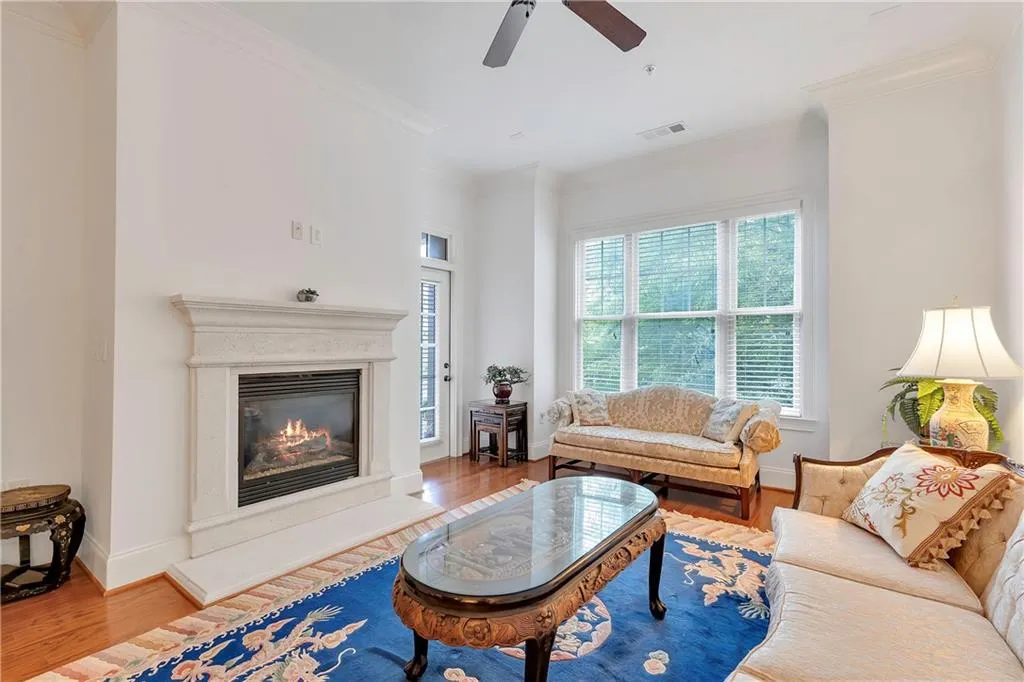 3635 E Paces Circle Ne Unit 1109, Atlanta, Georgia 30326, 1 Bedroom Bedrooms, 0 ,1 BathroomBathrooms,Residential,For Sale,3635 E Paces Circle Ne Unit 1109,7707046